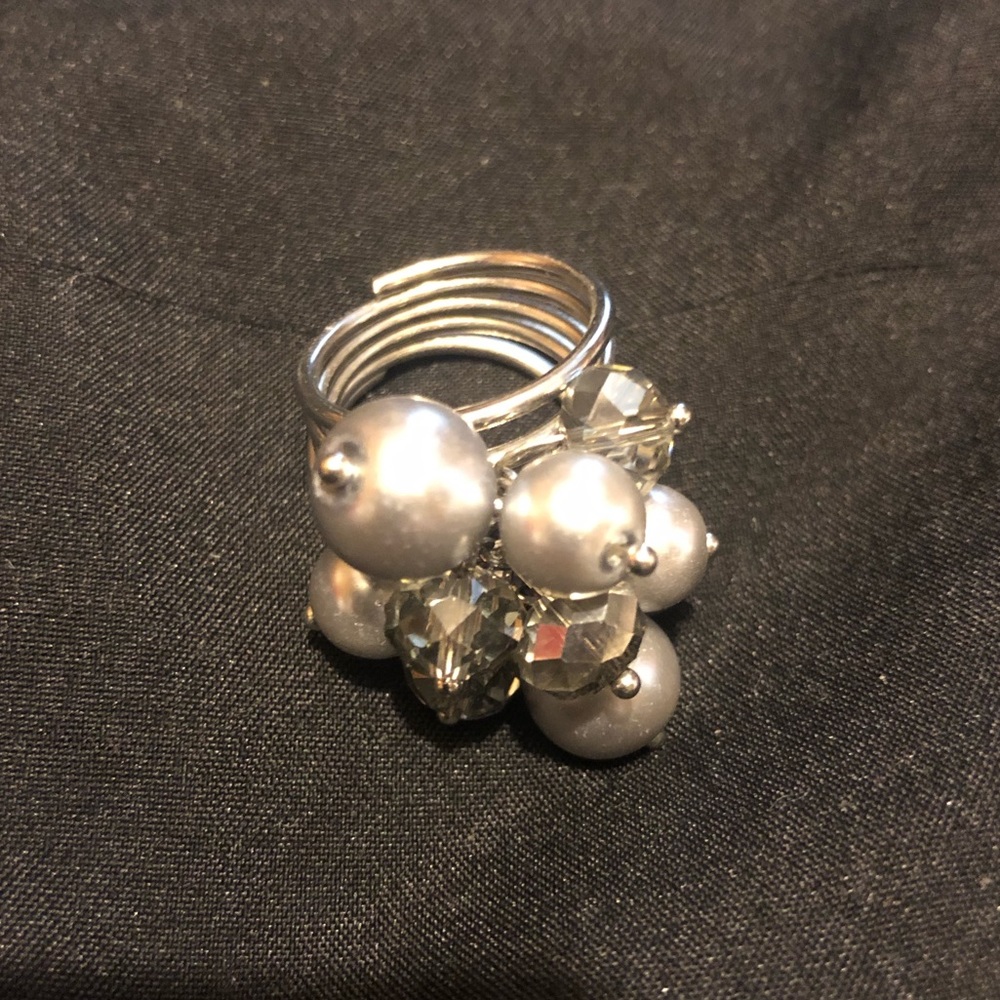 Beaded pearl & rhinestones statement ring